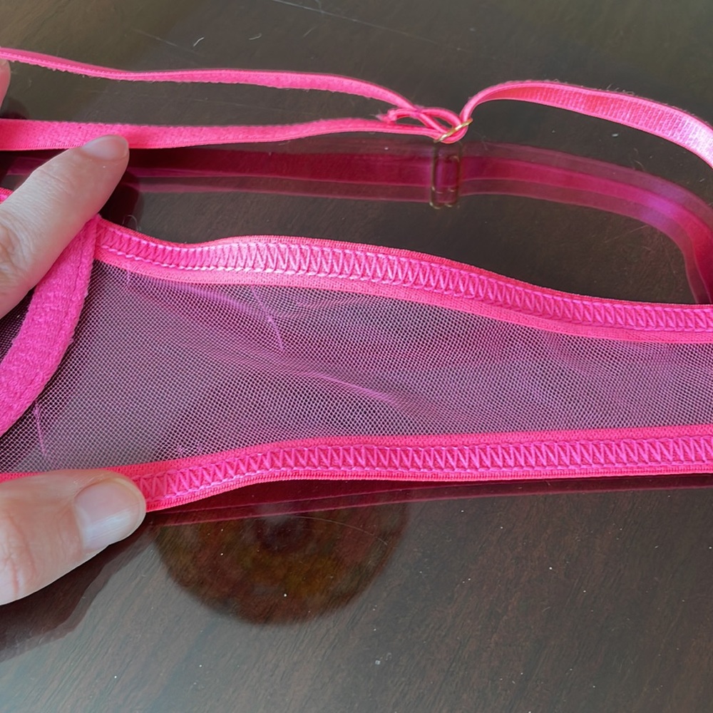 Hot Pink Sexy Lingerie Bra - Picture 3 of 4